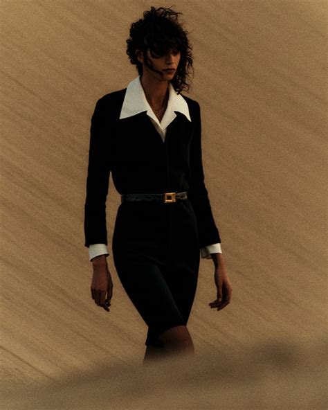 sfilata yves saint laurent deserto|Vestiti moda 2021: quelli della sfilata Saint Laurent nel .